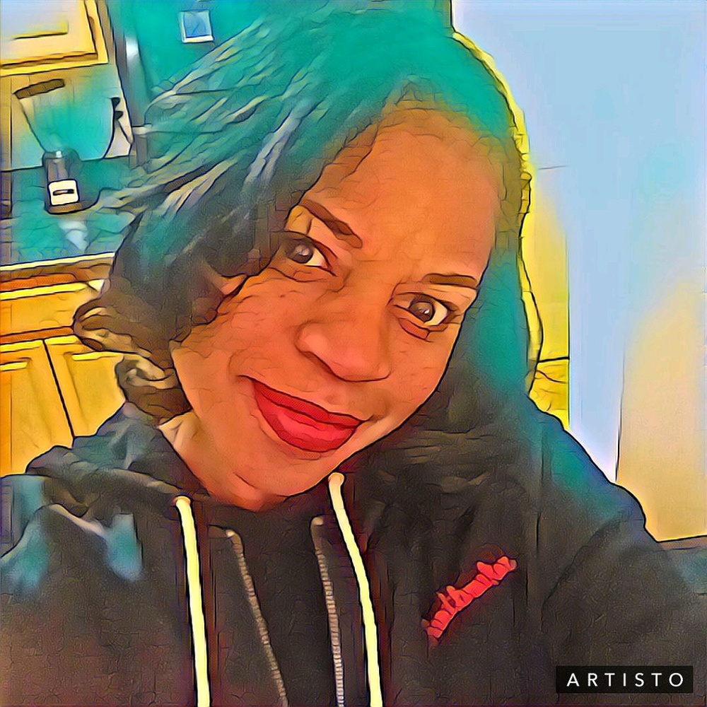 Meet your Posher, Shana